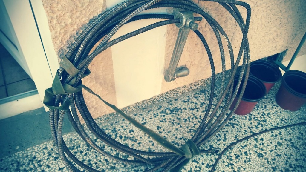 Sajla za čišćenje odvoda