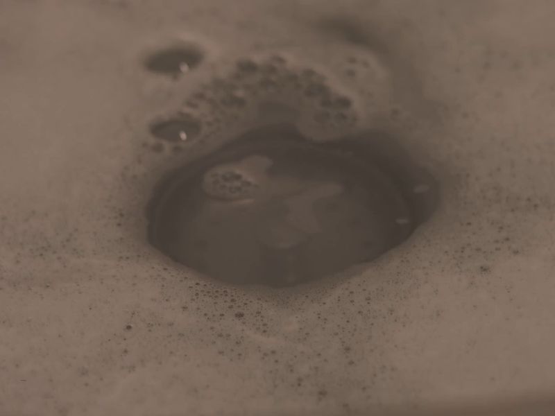 Kako otpušiti sudoperu? Kućni trikovi i profesionalni saveti za čistoću